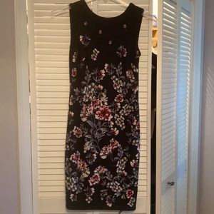 Reversible whit house black market sleeveless dress